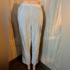 Alfred Dunner Blue and White Pinstripe Cropped Pants Elastic Comfort Waistband